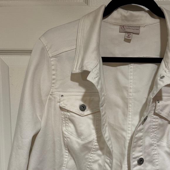 DressBarn white denim jacket - Picture 3 of 4